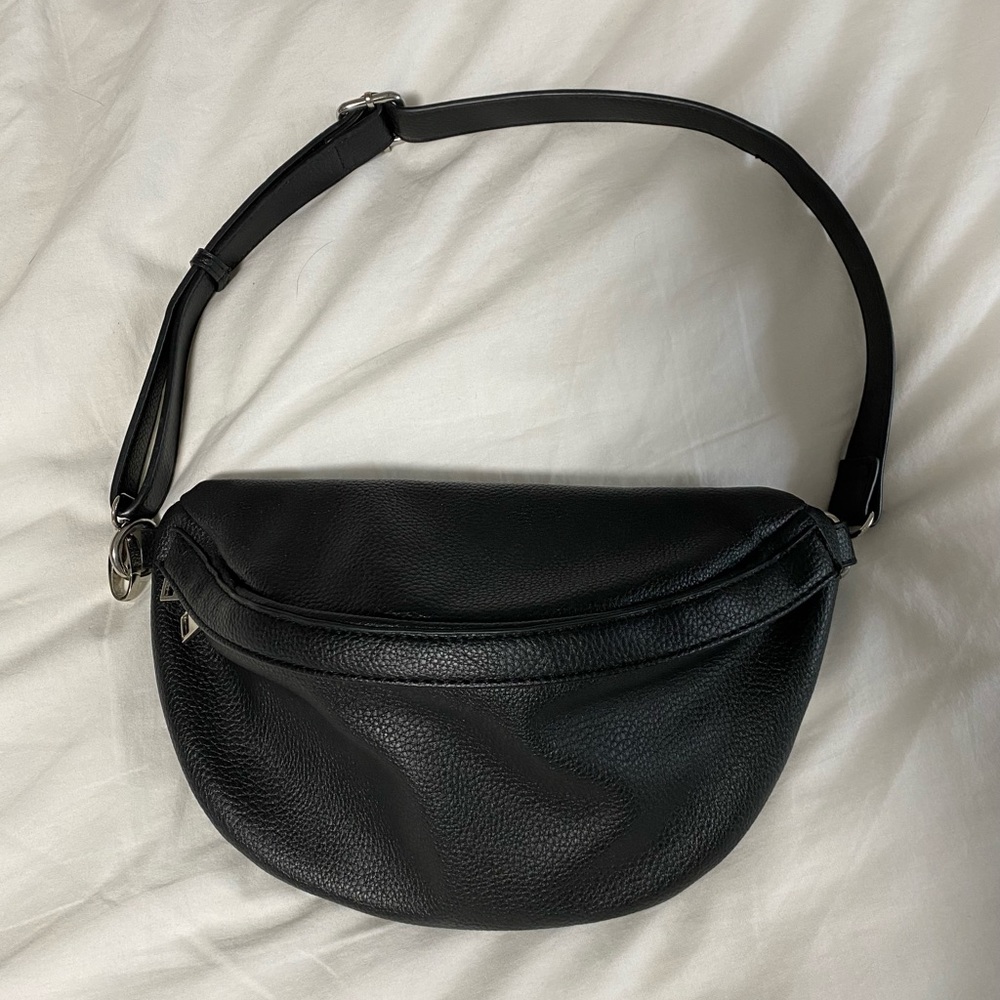 Black Fanny Pack